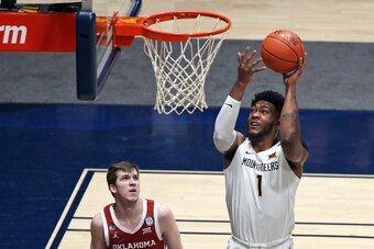 West Virginia's Derek Culver West Virginia's Derek Culver