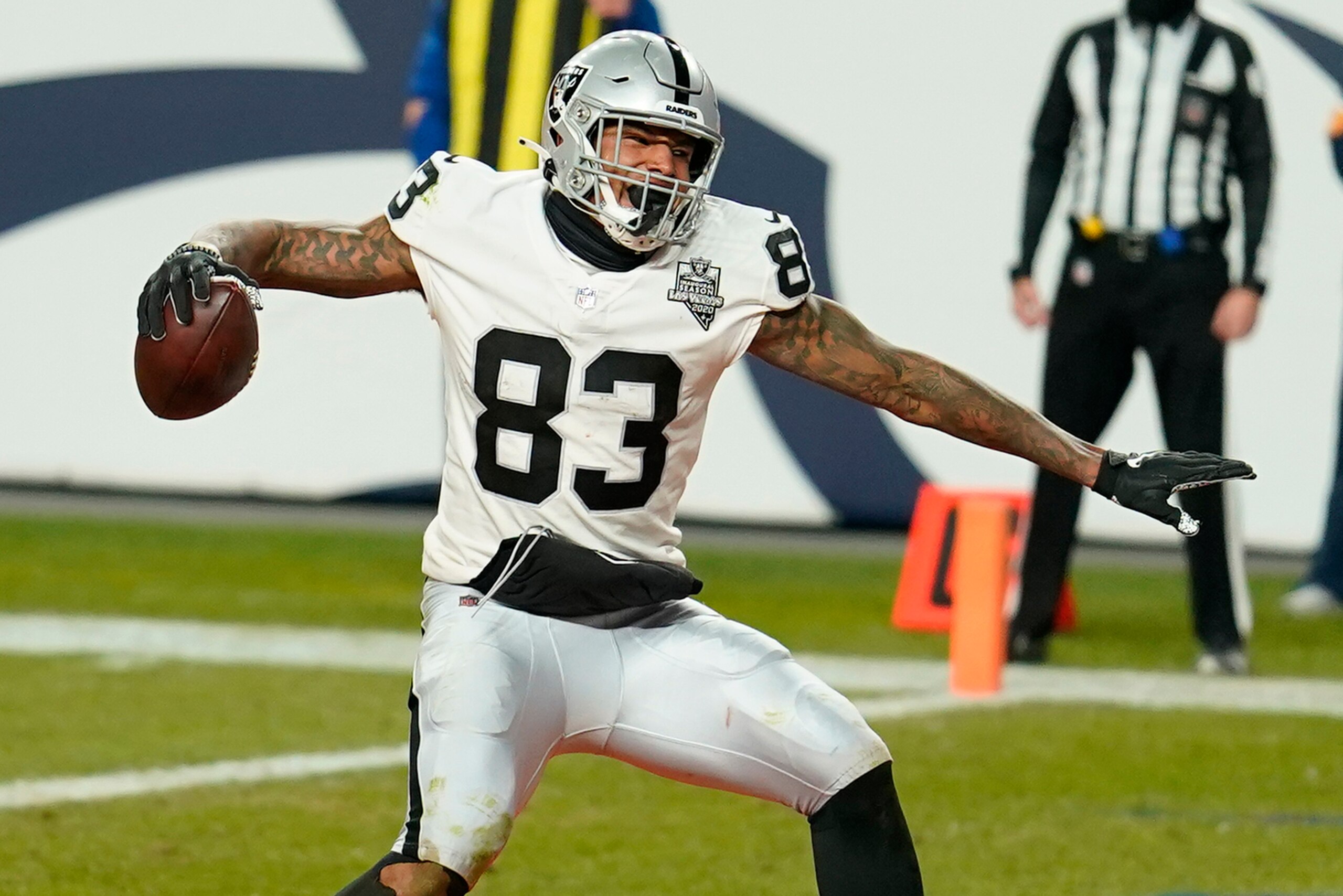 Las Vegas Raiders tight end Darren Waller
