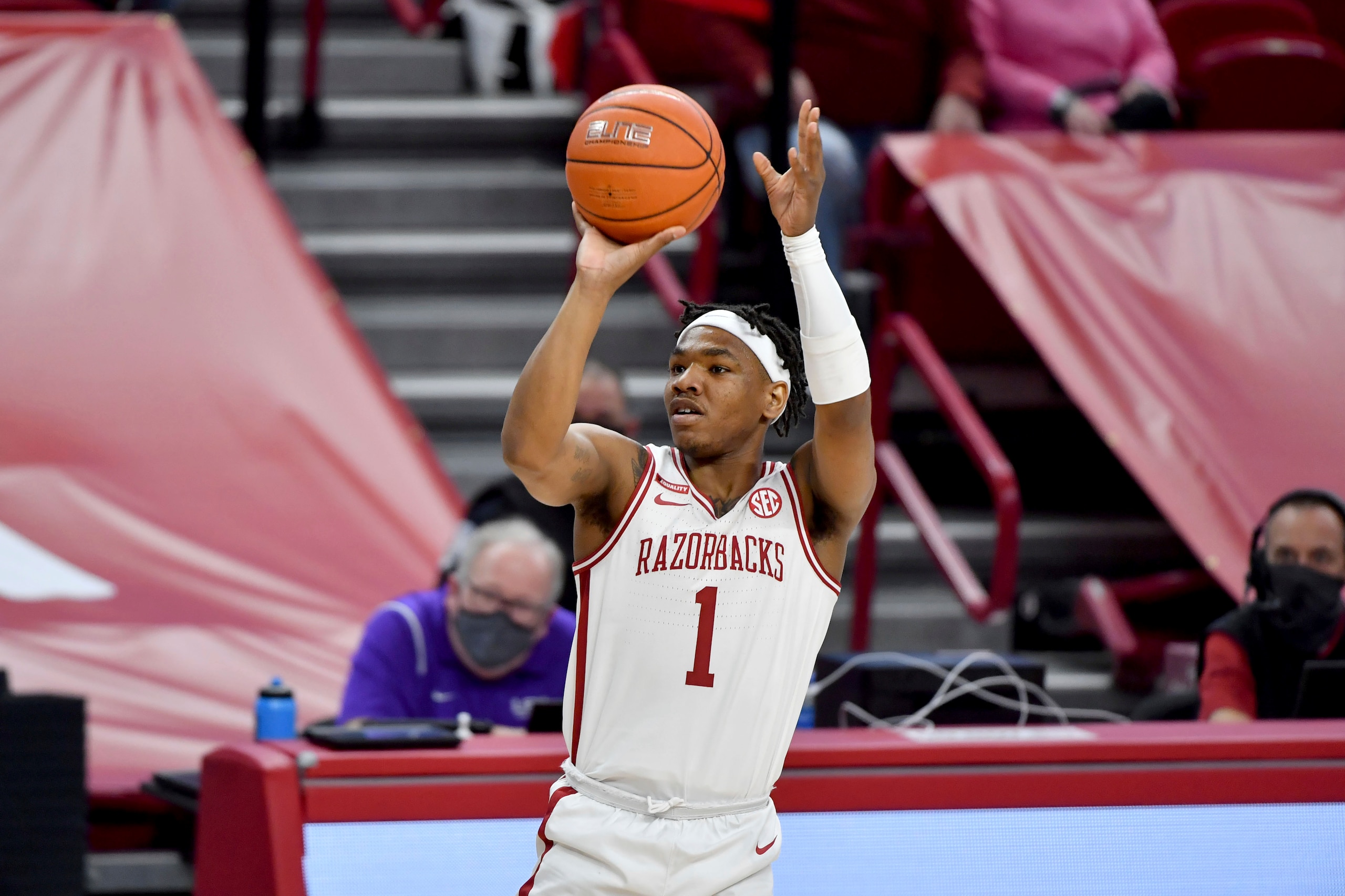 Arkansas' JD Notae