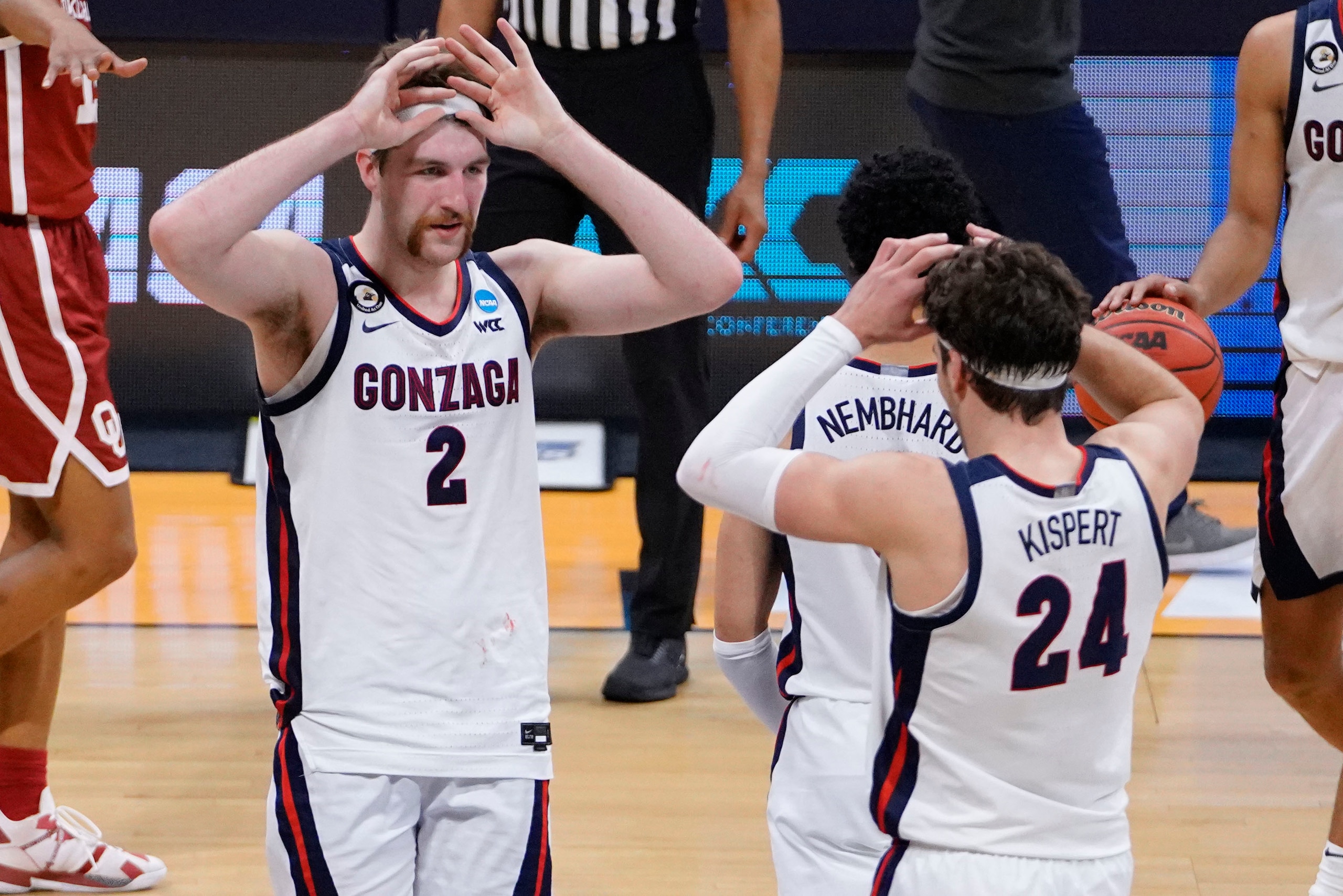 Gonzaga's Drew Timme (2) and Corey Kispert (24) Gonzaga's Drew Timme (2) and Corey Kispert (24)