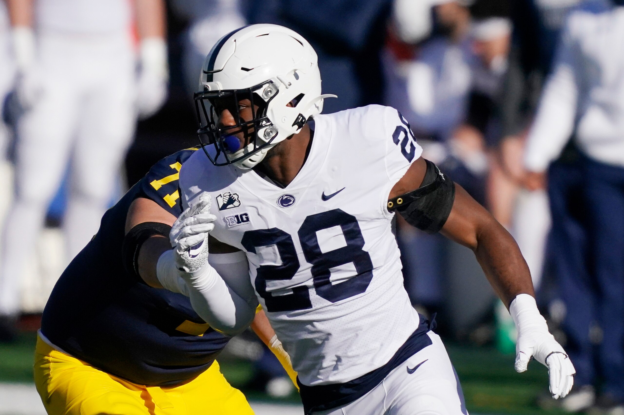 Penn State edge defender Jayson Oweh