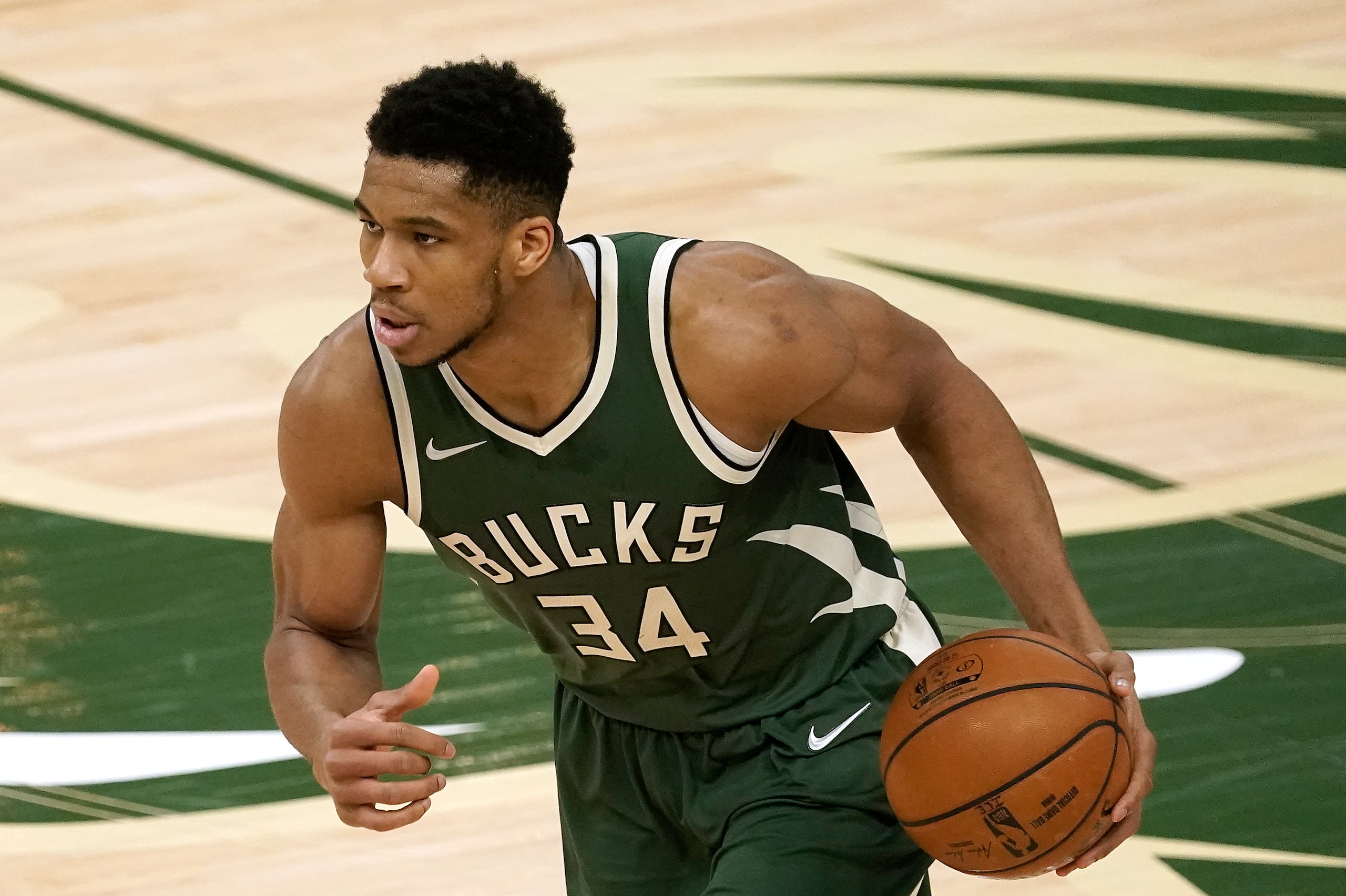 Giannis Antetokounmpo Giannis Antetokounmpo