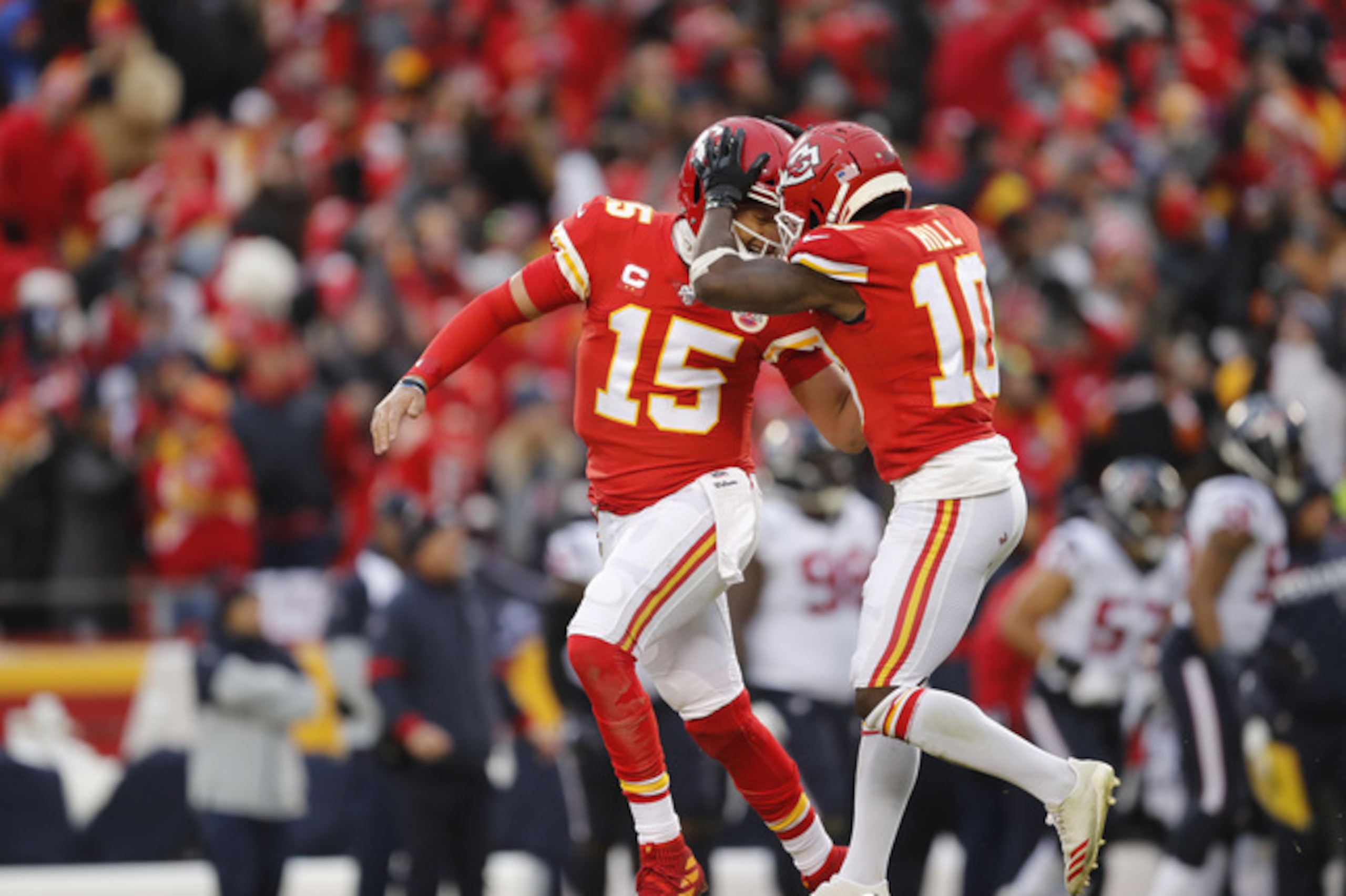Patrick Mahomes (left) and Tyreek Hill (right)