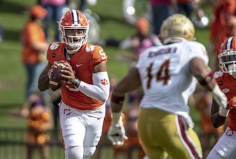 Clemson quarterback D.J. Uiagalelei