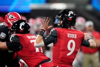 Cincinnati QB Desmond Ridder