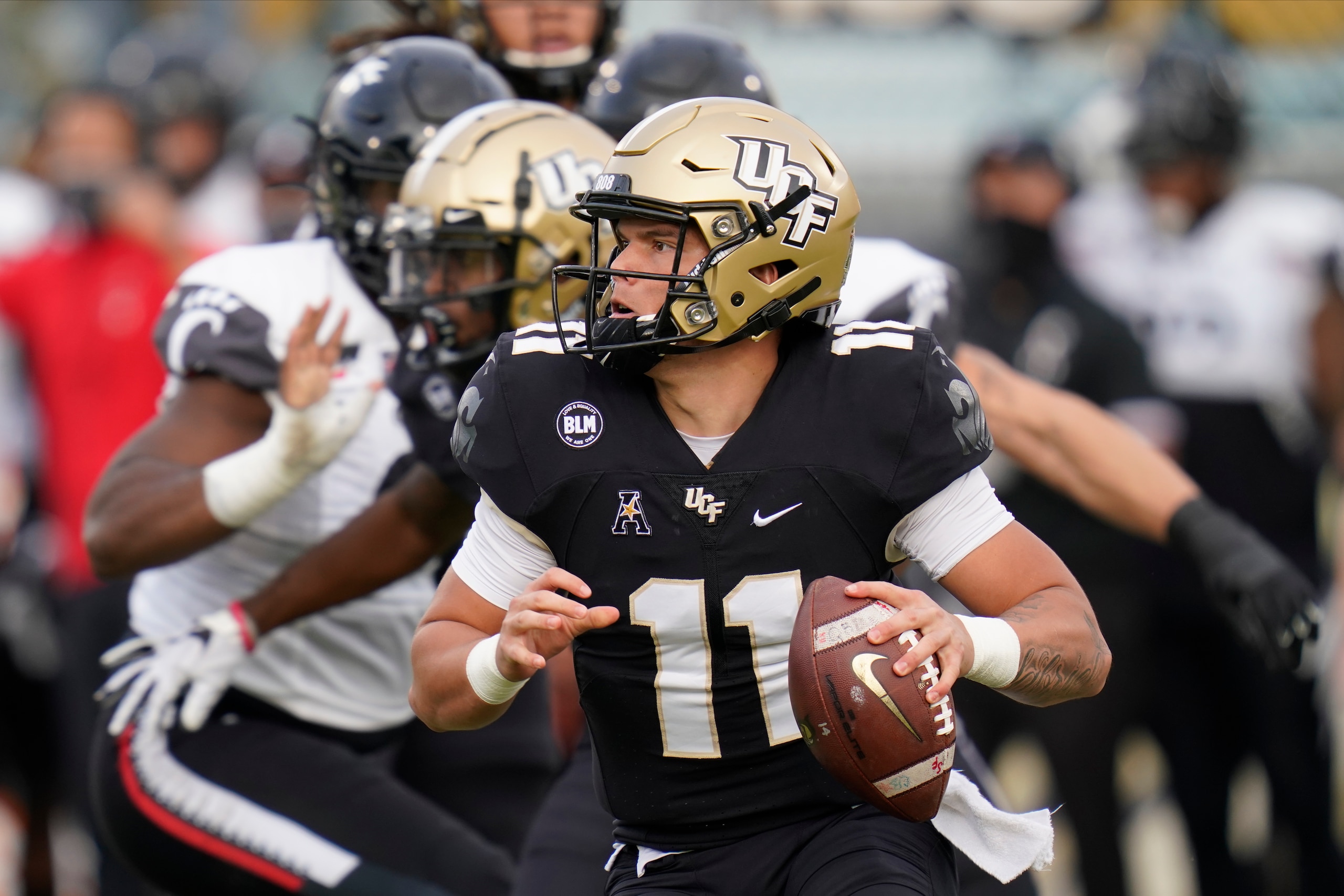 UCF QB Dillon Gabriel UCF QB Dillon Gabriel