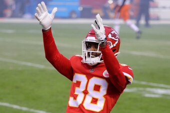 Cornerback L'Jarius Sneed