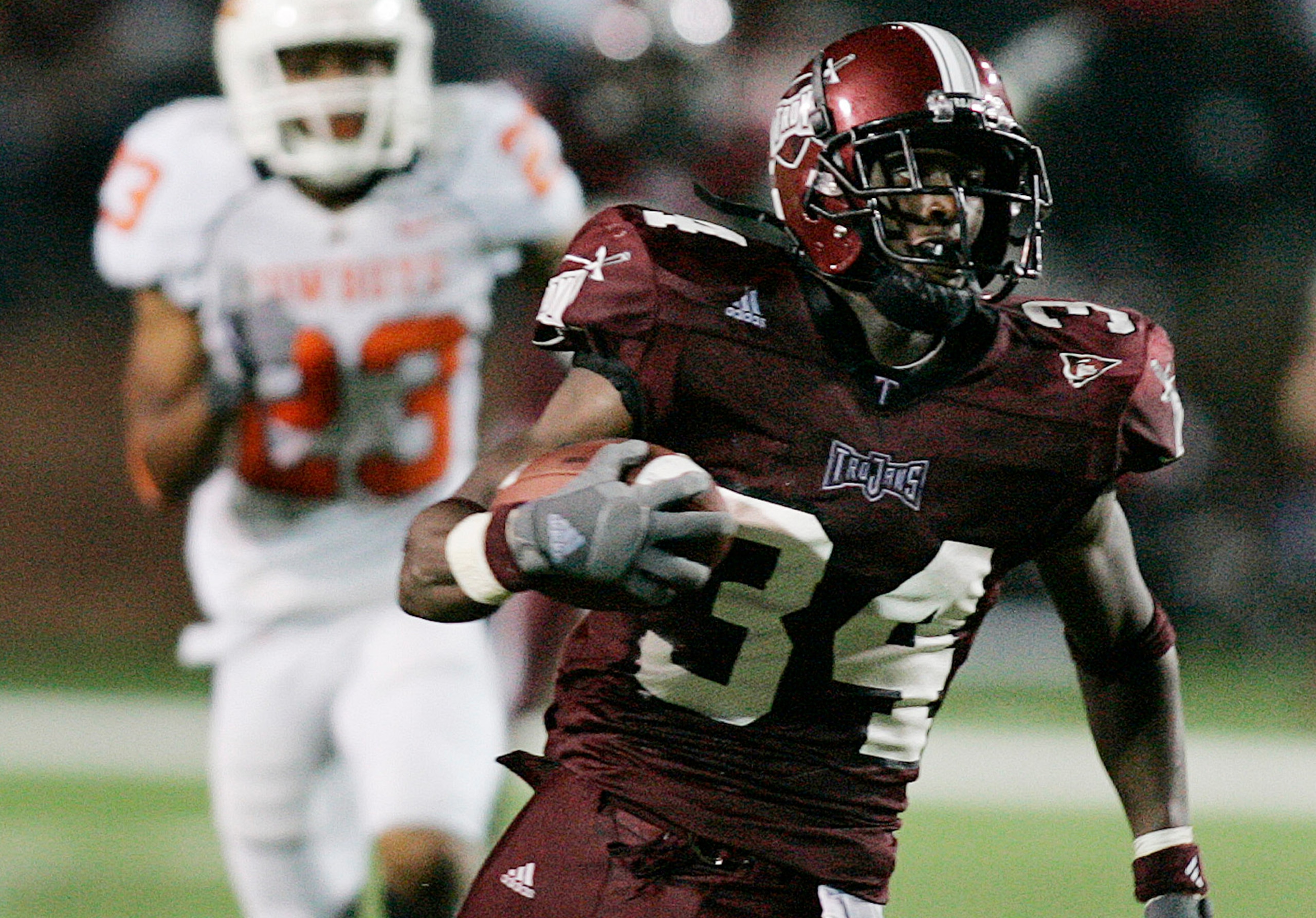 Troy's Leodis McKelvin