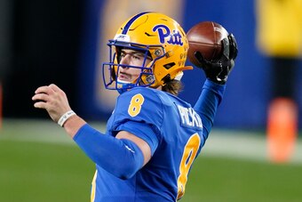 Pitt QB Kenny Pickett