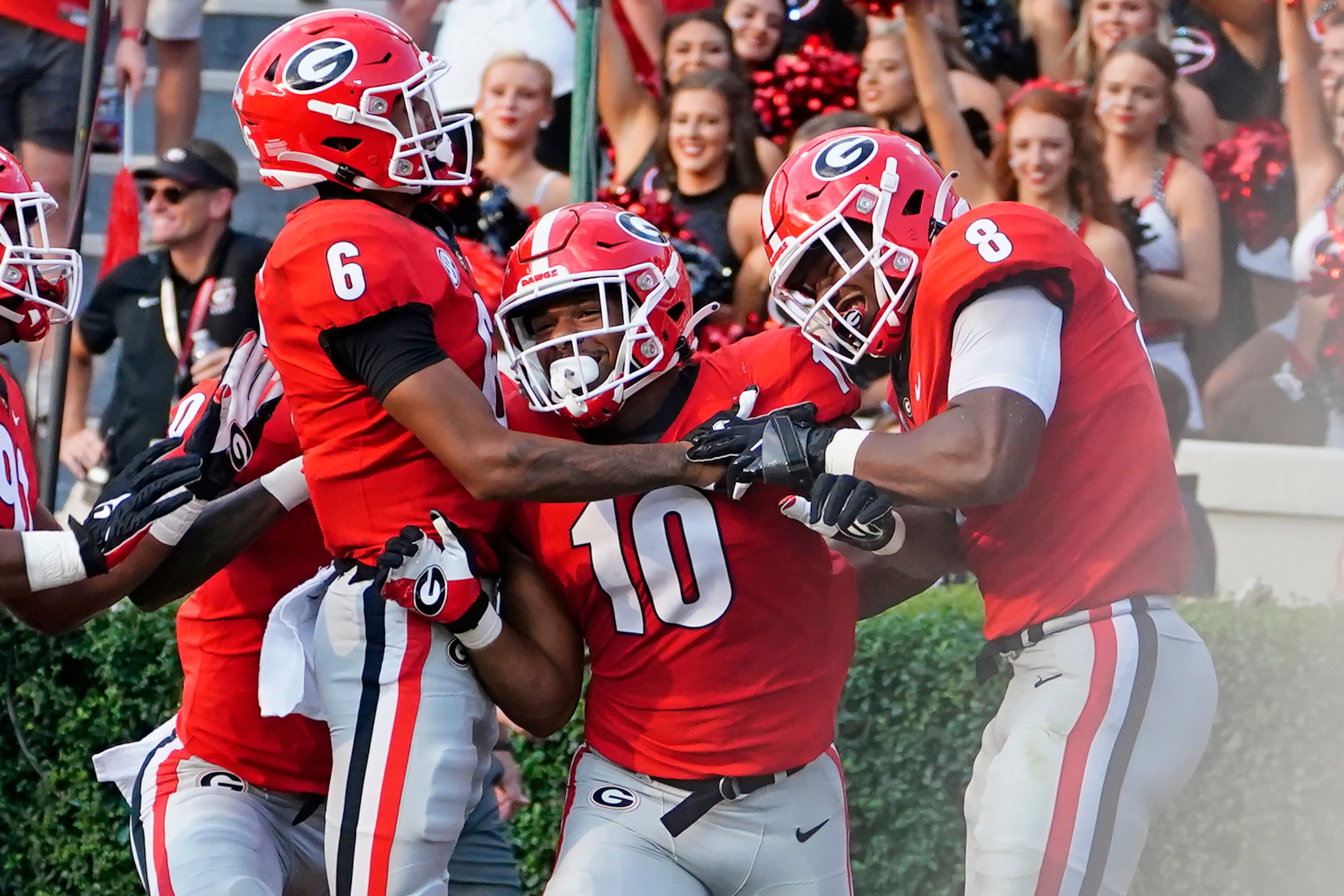 Georgia's Jamon Dumas-Johnson (10)