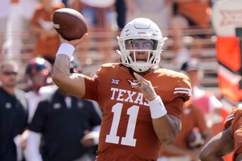Texas QB Casey Thompson