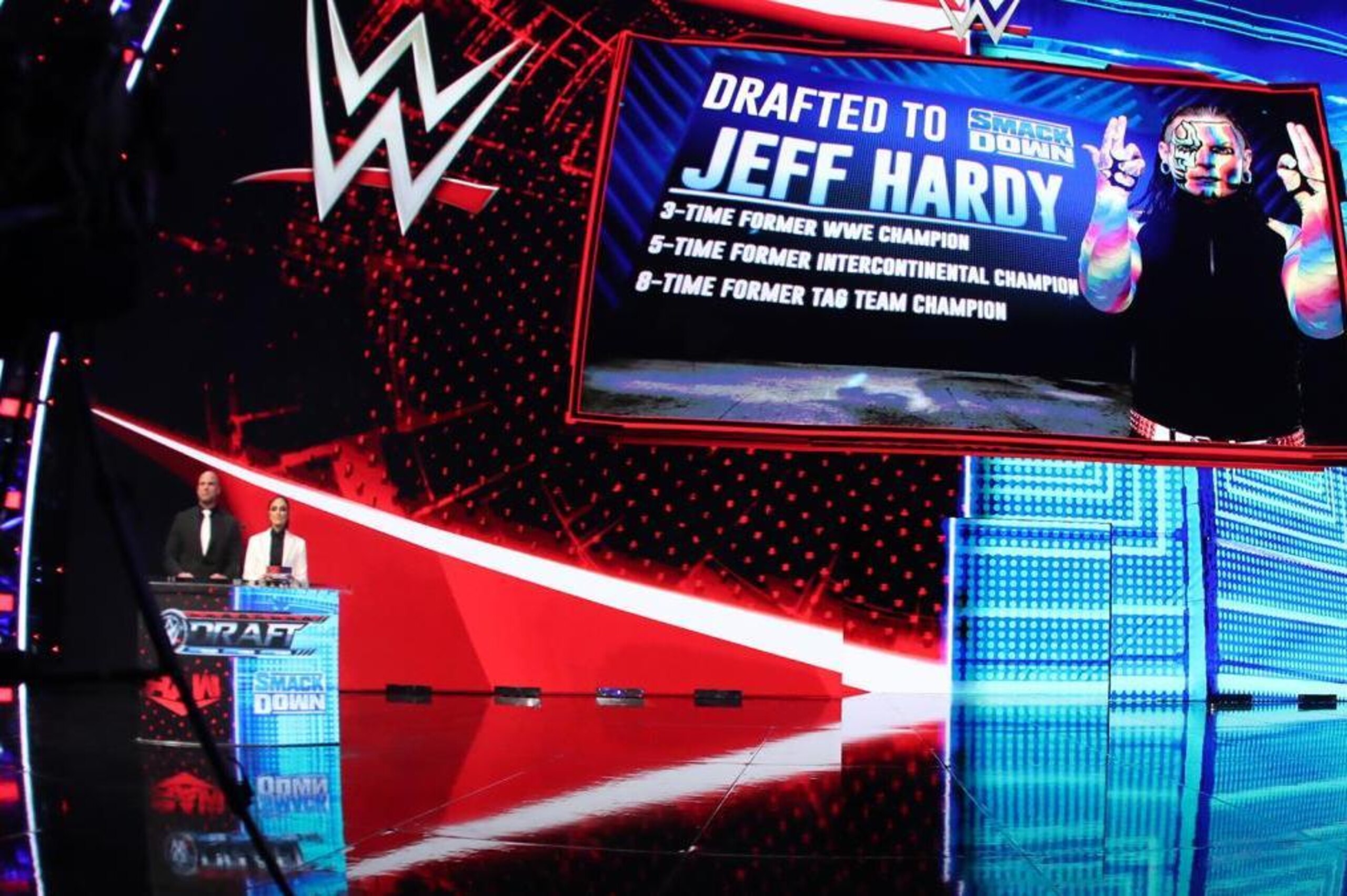Jeff Hardy was one of the several Superstars who switched shows on Night 1 of the 2021 WWE Draft.
