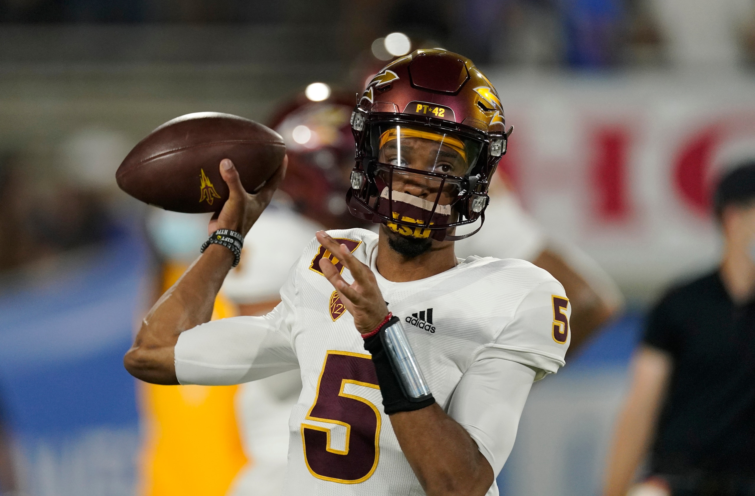 Arizona State QB Jayden Daniels