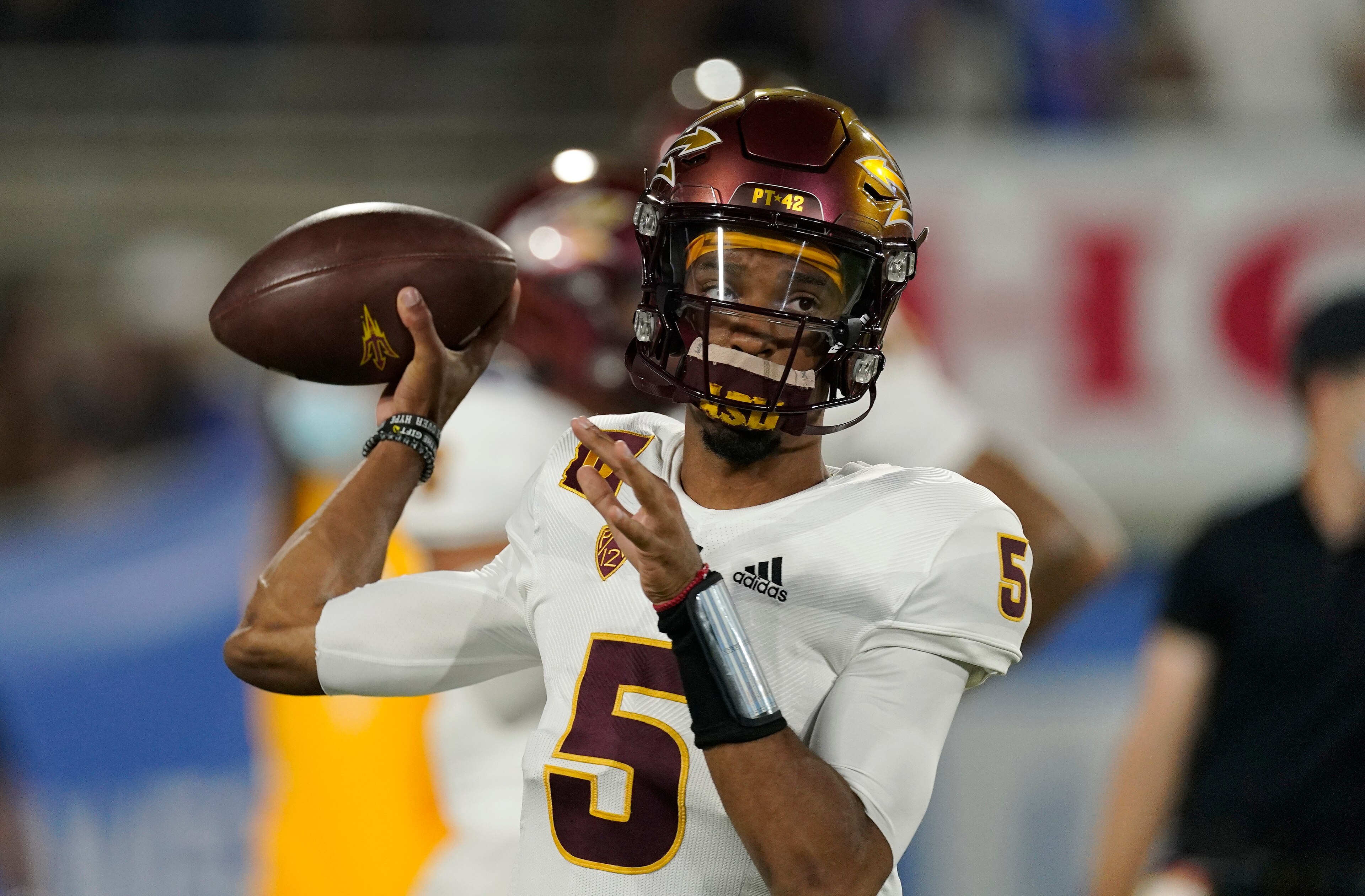 Arizona State QB Jayden Daniels