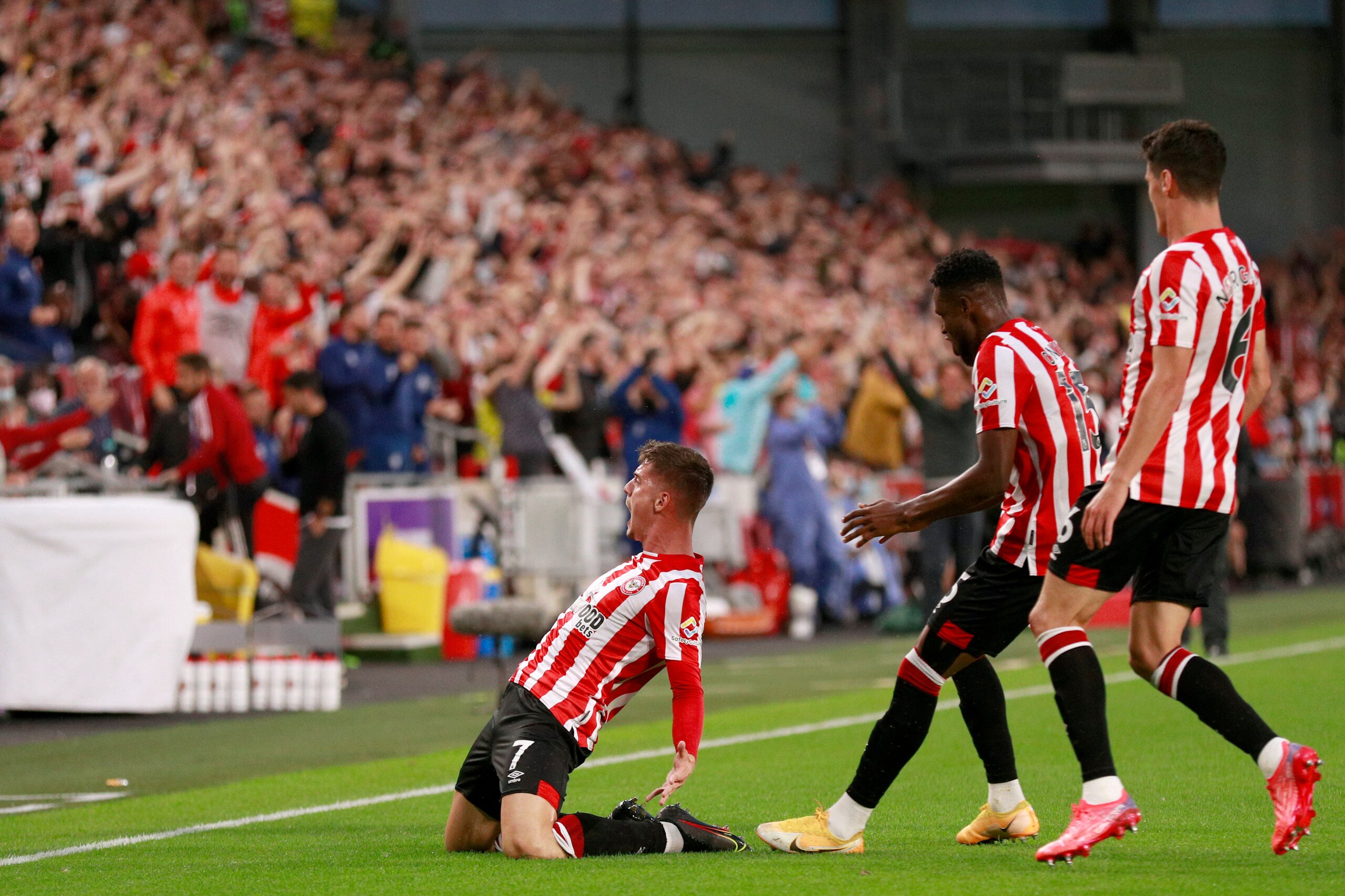 Absolute scenes in Brentford to open the season