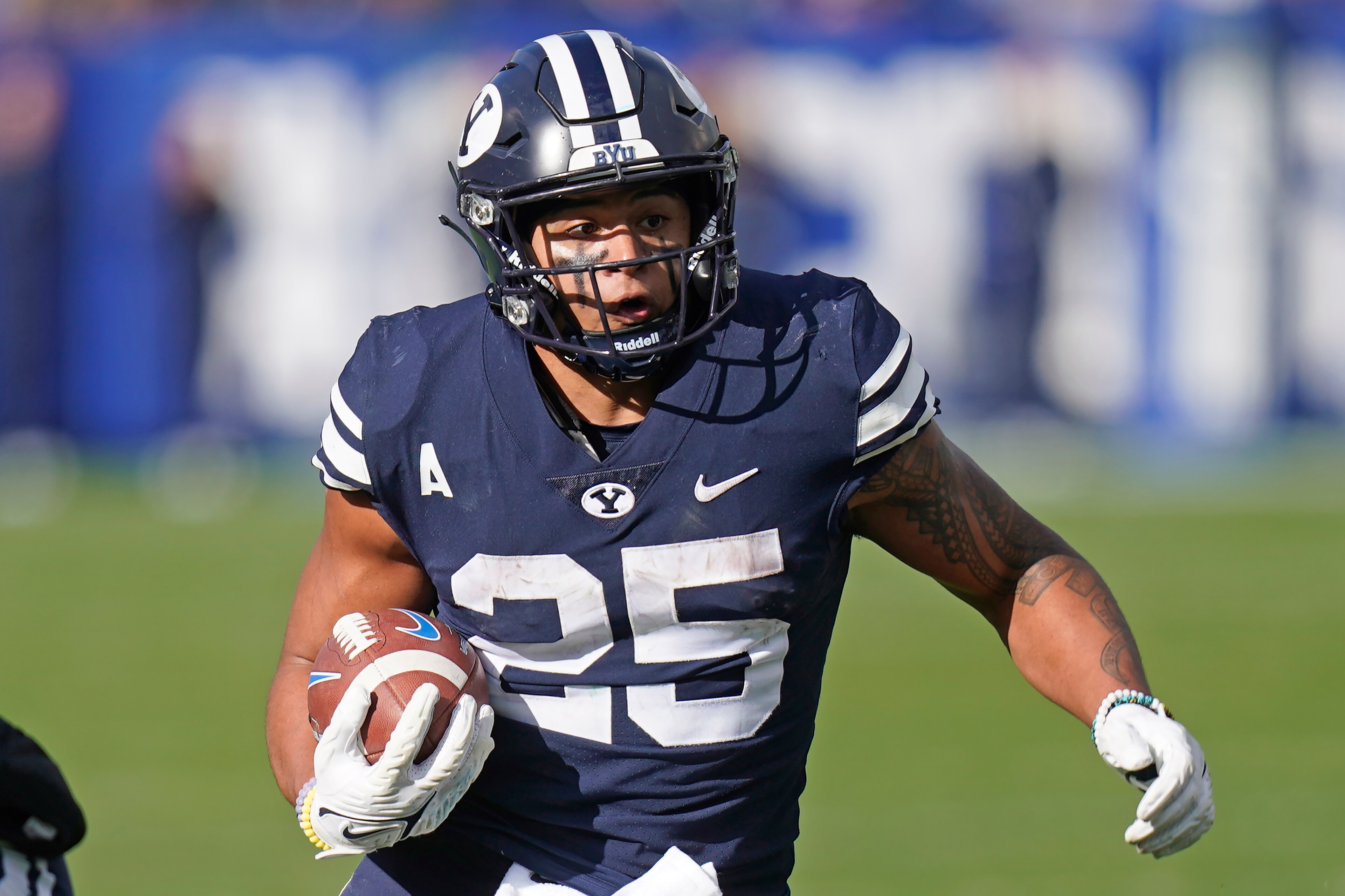 BYU RB Tyler Allgeier BYU RB Tyler Allgeier