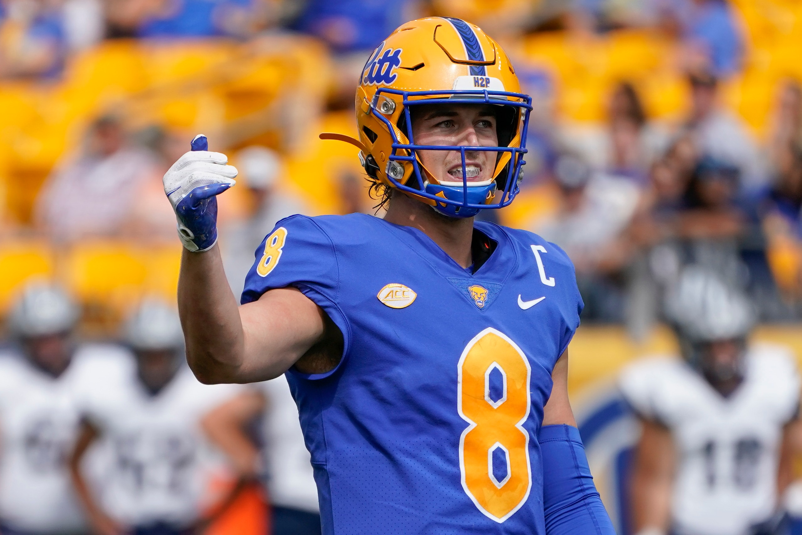 Pitt QB Kenny Pickett