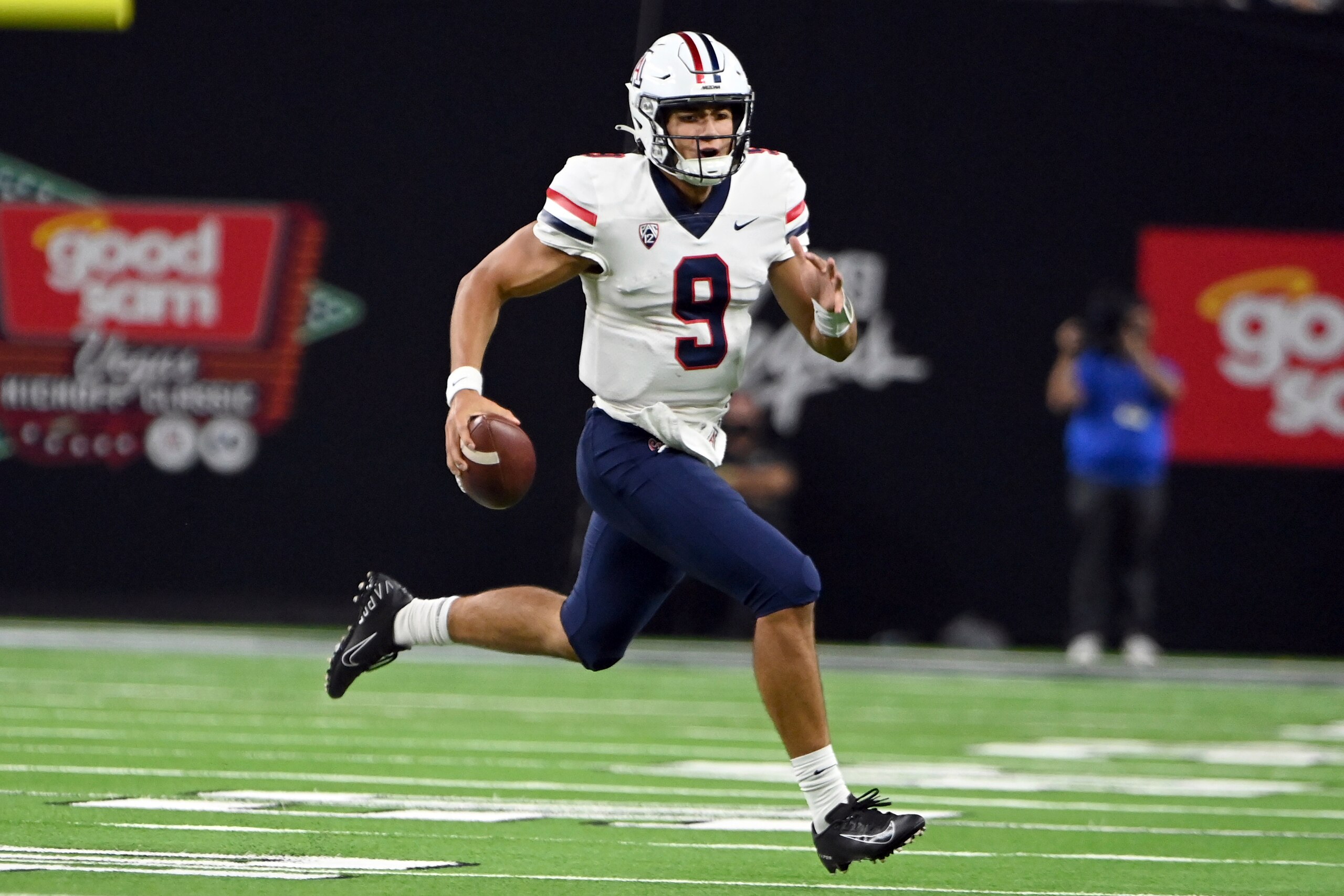 Arizona QB Gunner Cruz