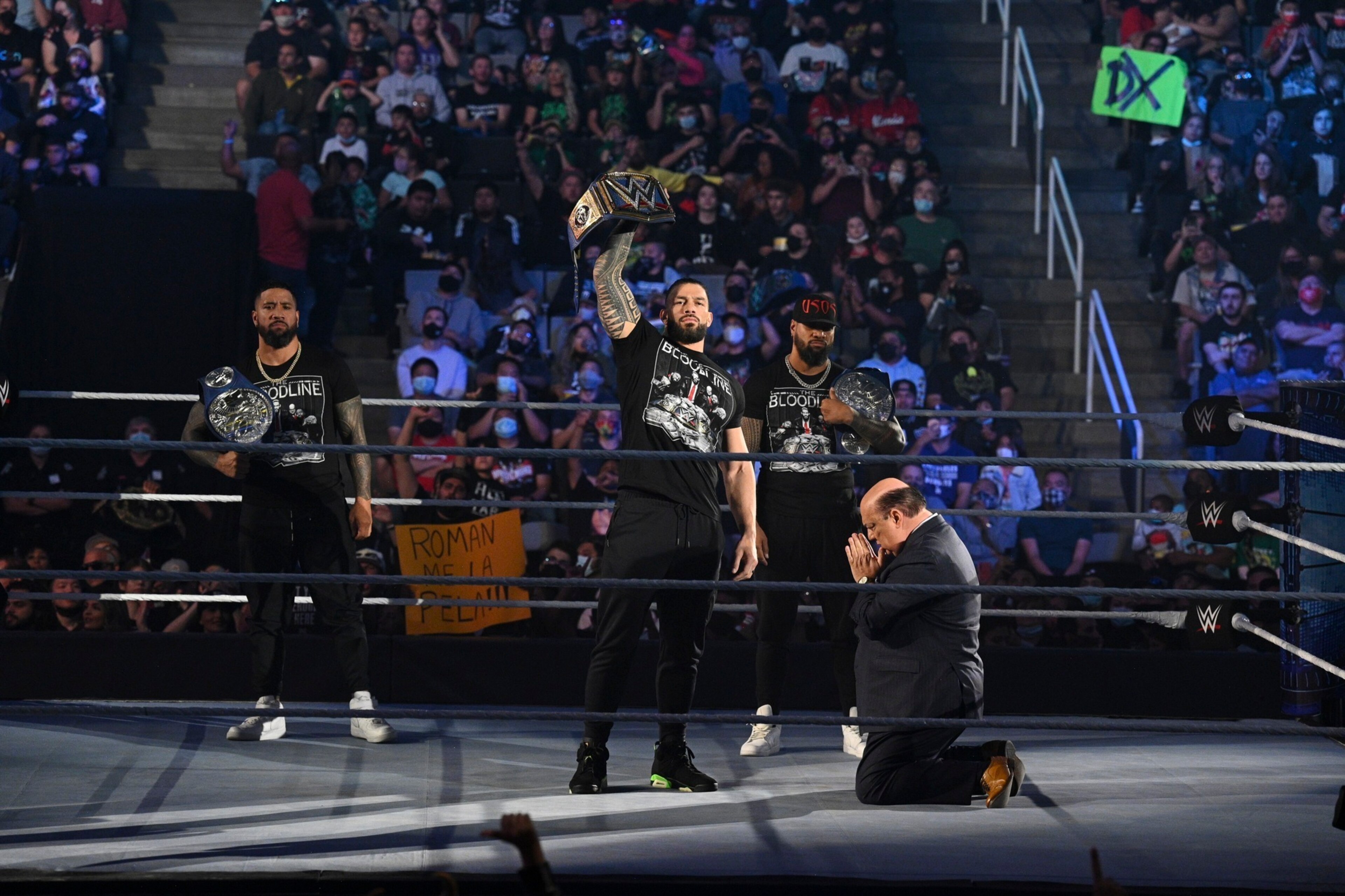 Universal champion Roman Reigns is at the head of the table and the top of the WWE mountain heading into a super-sized SmackDown. Universal champion Roman Reigns is at the head of the table and the top of the WWE mountain heading into a super-sized SmackDown.