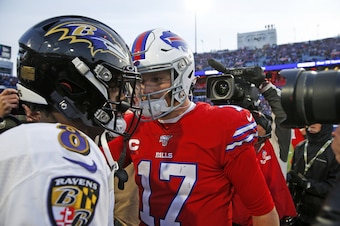 Baltimore Ravens quarterback Lamar Jackson (left) and Buffalo Bills quarterback Josh Allen (right)
