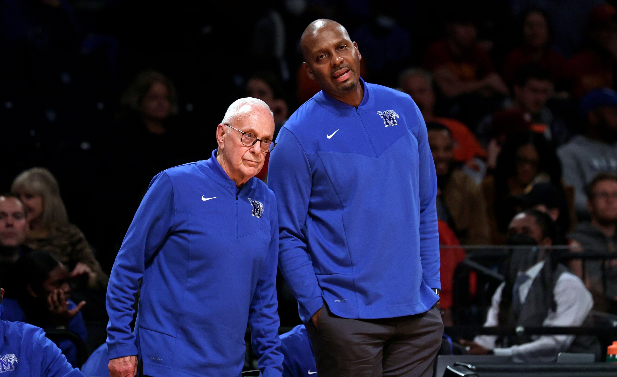 Memphis' Penny Hardway and Larry Brown