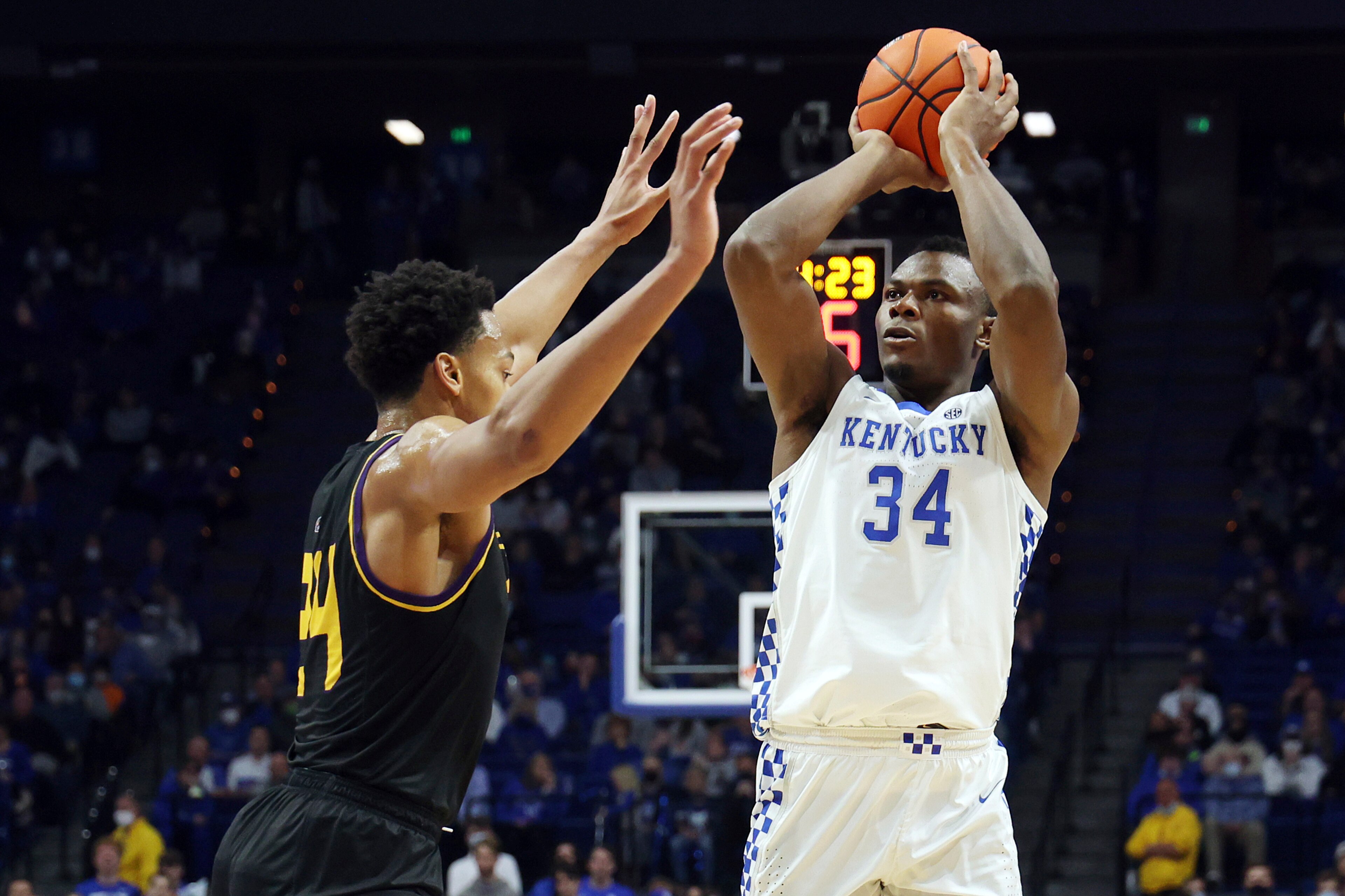 Kentucky's Oscar Tshiebwe