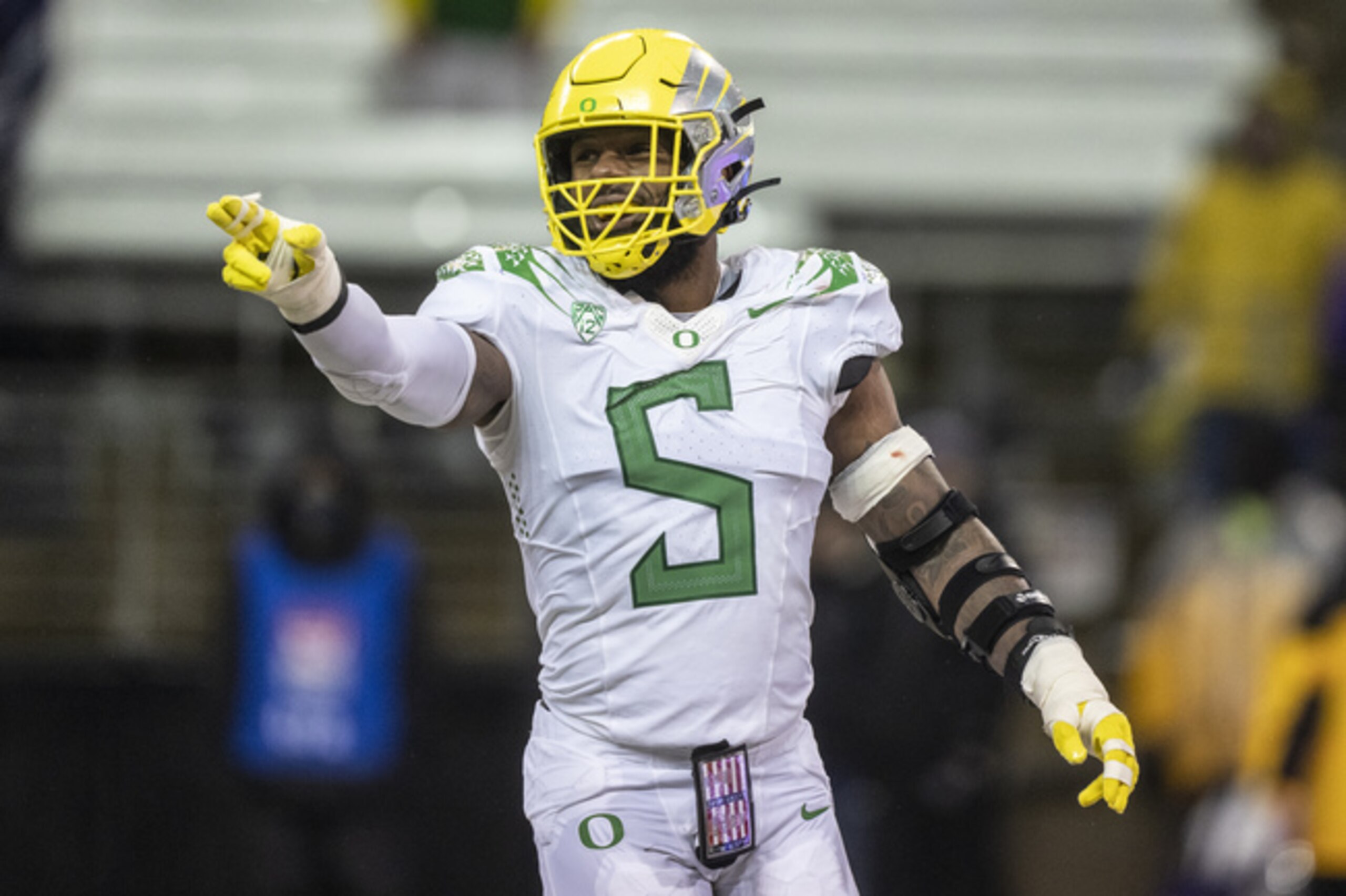 Oregon Edge Kayvon Thibodeaux