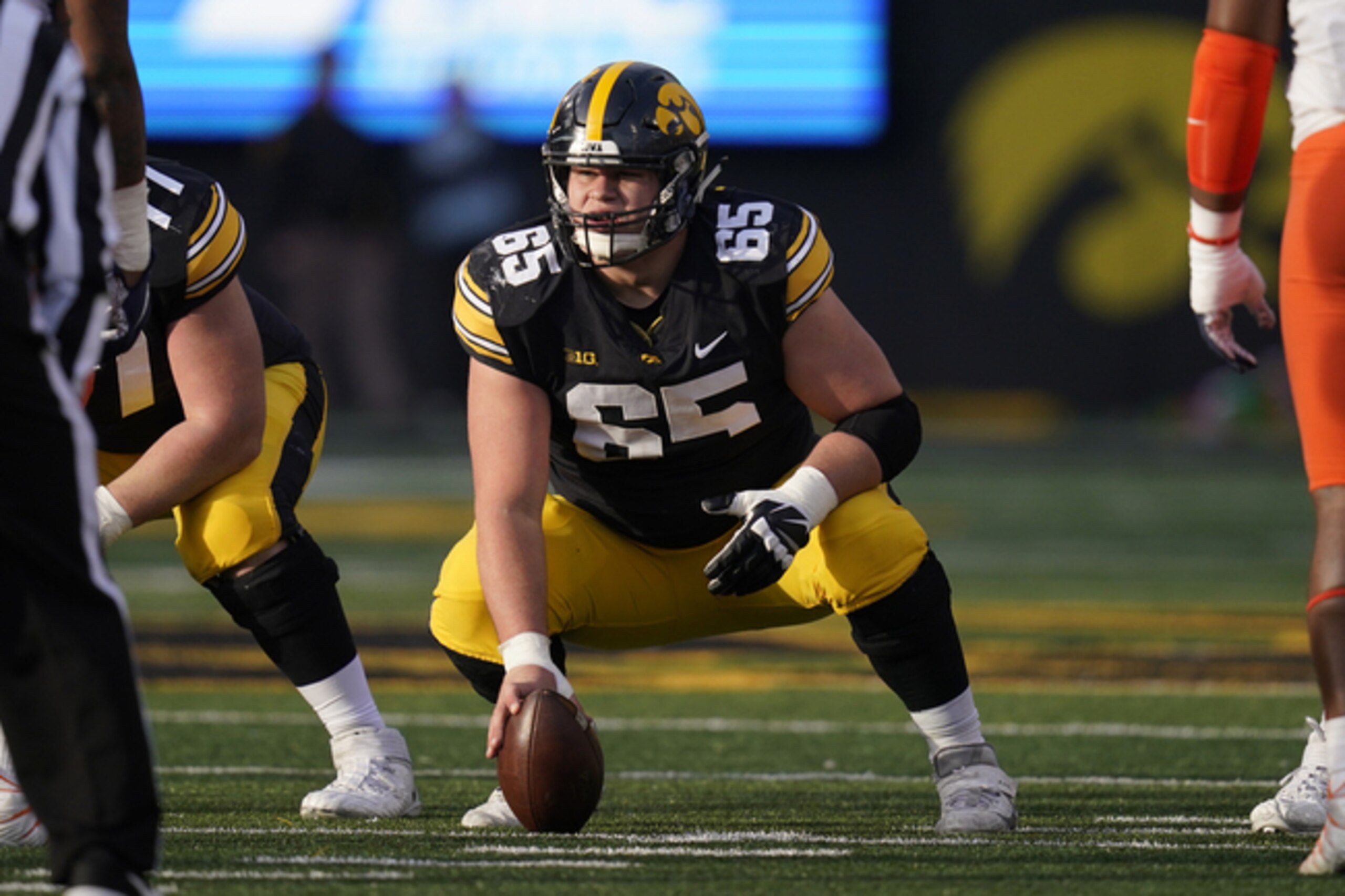Iowa center Tyler Linderbaum